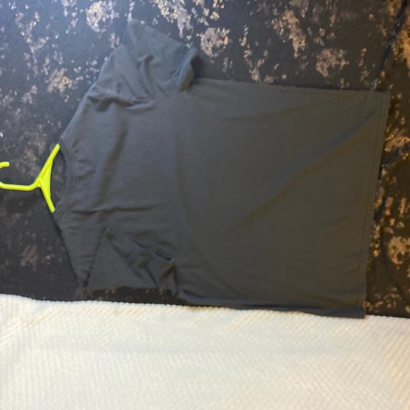 Cobra Kai Fifth Sun Short Sleeve Metallic Shirt Mens Large UNISEX Graphic Crew - Picture 6 of 6